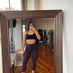 Lululemon Cropped Aligns